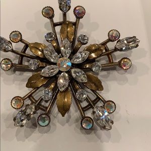 Bella Donna Floral Rhinestoned Pin